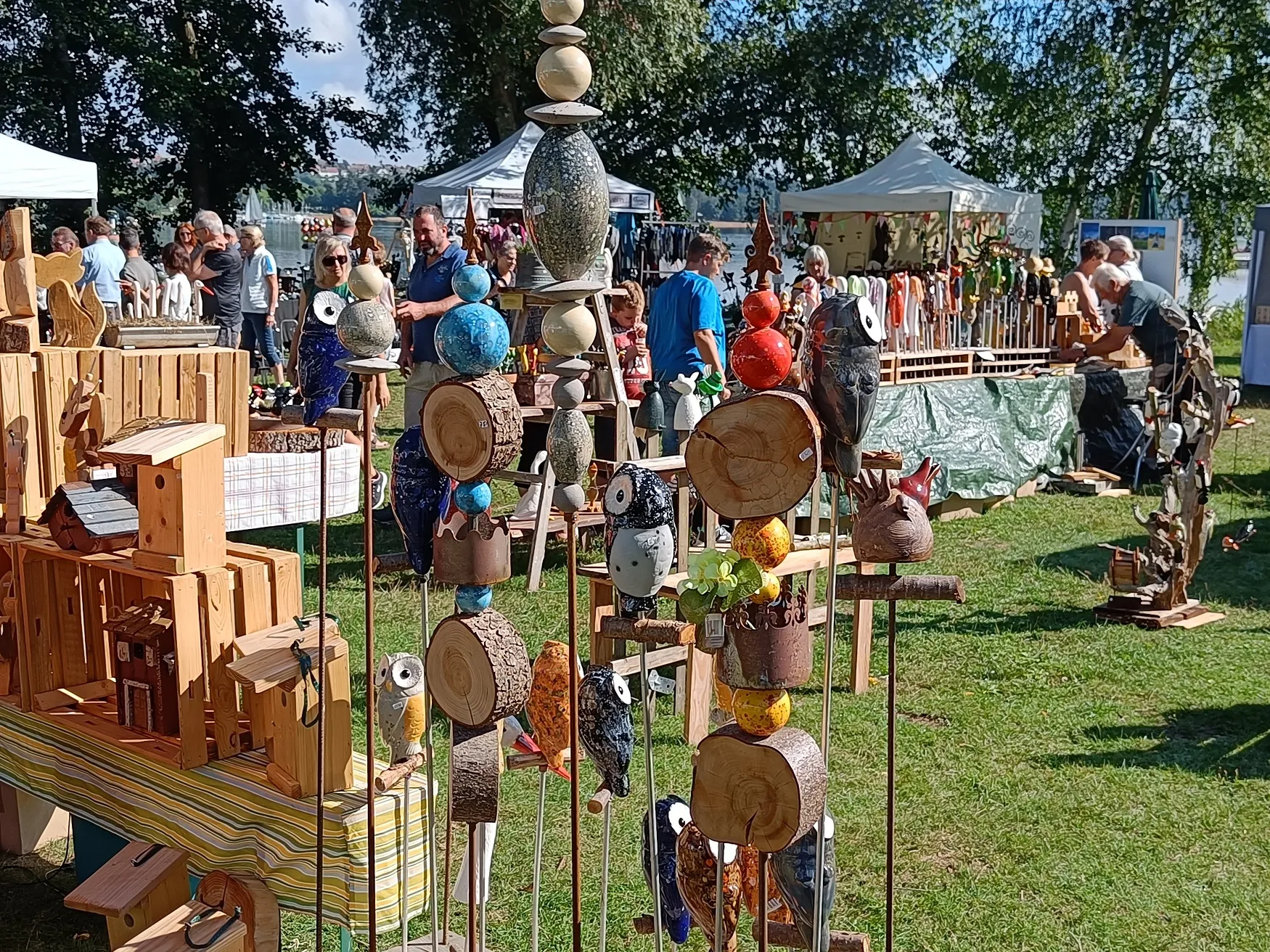 Impression vom Kunsthandwerkermarkt in Ellingen